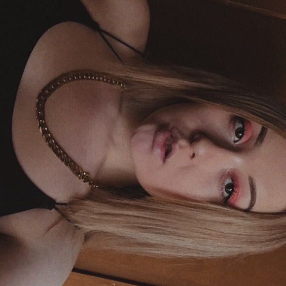 charliee24278